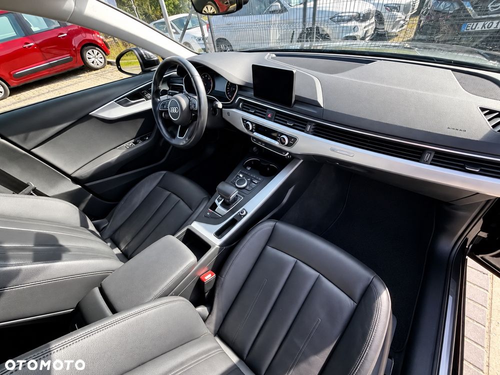 Audi A4 Limousine - 16
