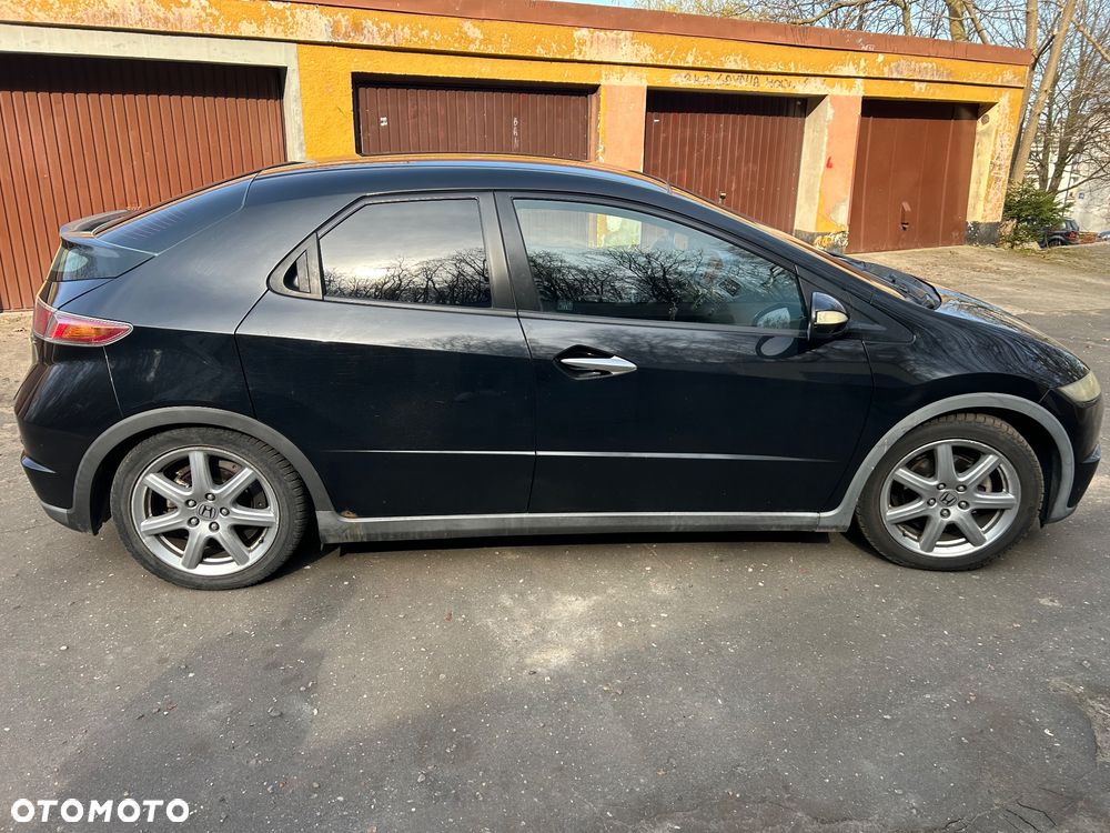 Honda Civic 1.8 Executive - 9