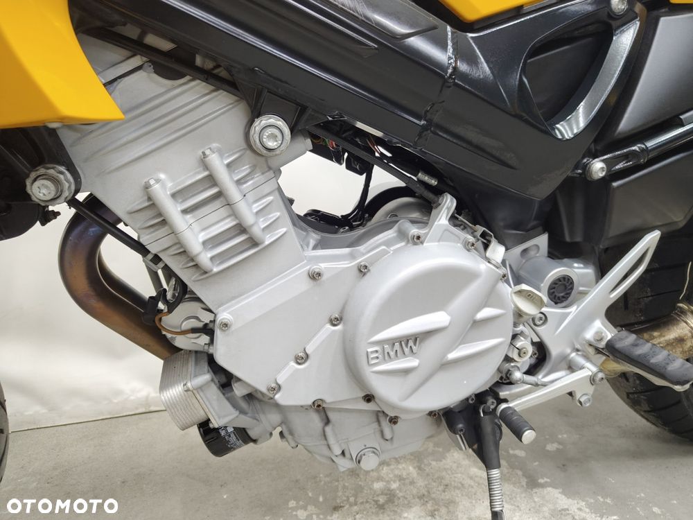 BMW F - 19