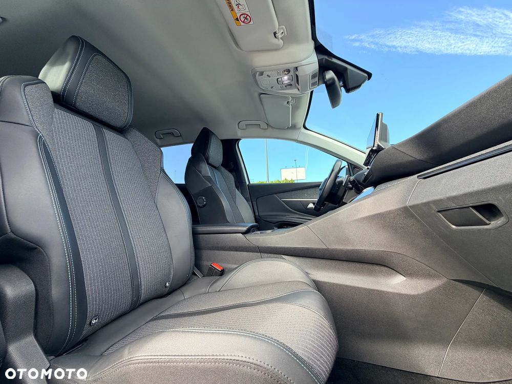 Peugeot 3008 1.5 BlueHDi Allure S&S EAT8 - 18