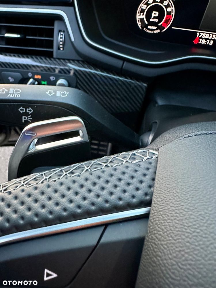 Audi RS4 Limousine - 21