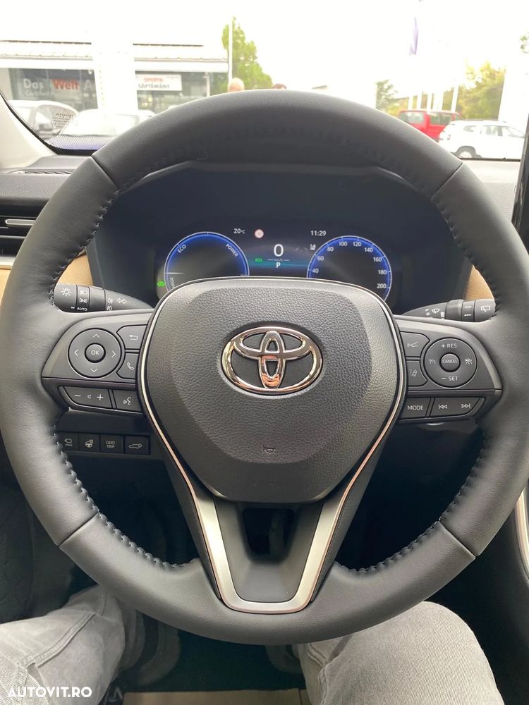 Toyota RAV4 - 2