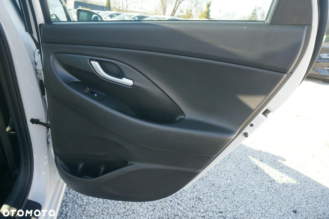 Hyundai i30 - 30