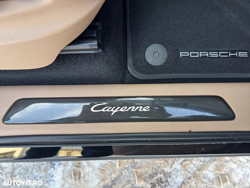 Porsche Cayenne Coupe Tiptronic S - 26