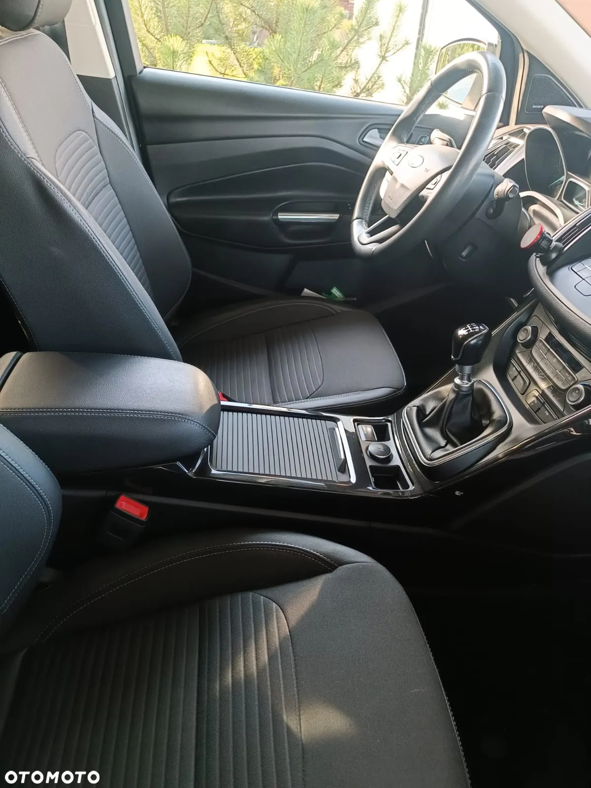 Ford Kuga 1.5 EcoBoost FWD Titanium ASS MMT6 - 31