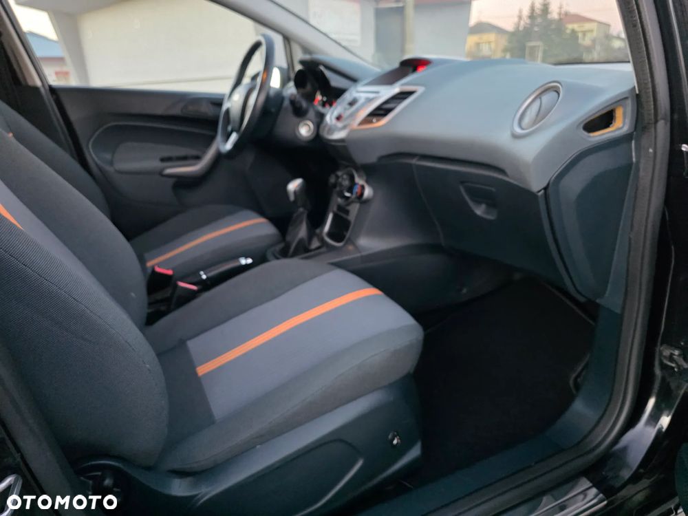 Ford Fiesta - 12