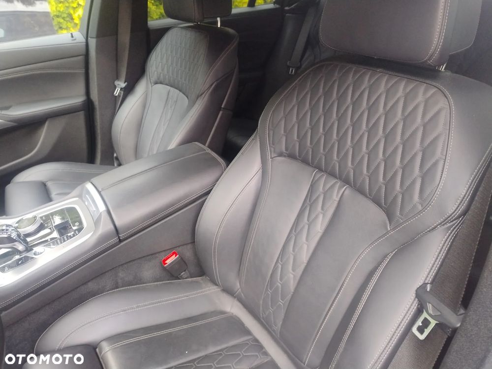 BMW X6 - 8