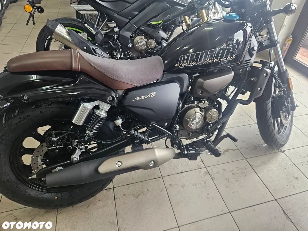 QJMOTOR SRV 125 - 7