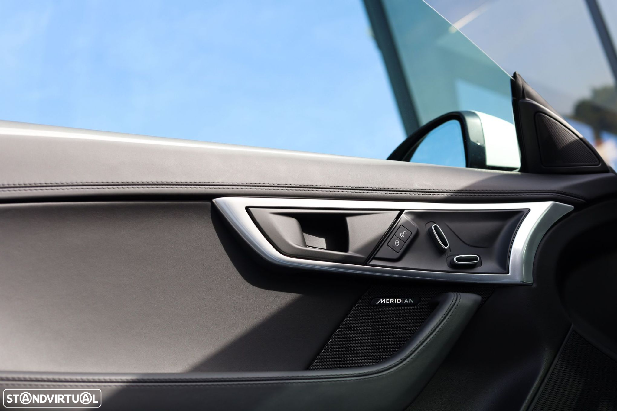 Jaguar F-Type 2.0 i4 R-Dynamic - 34