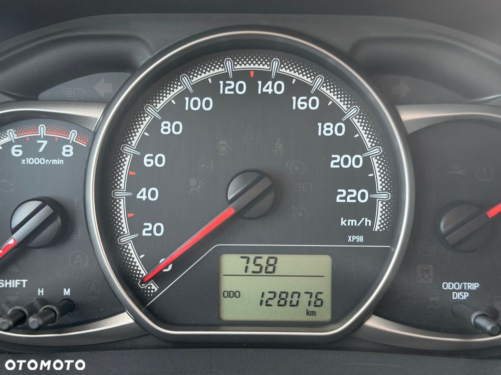Toyota Yaris 1.0 Life EU6 - 13