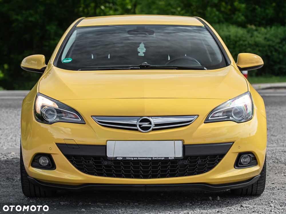 Opel Astra 1.6 T Cosmo - 4