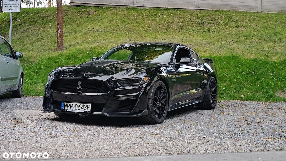 Ford Mustang 5.0 V8 GT - 2