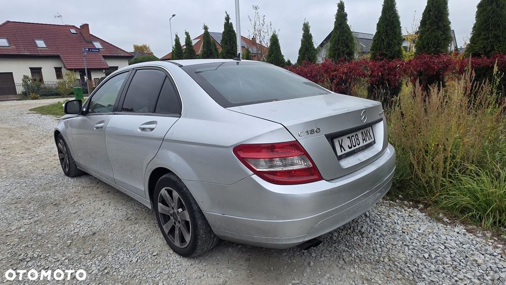 Mercedes-Benz C-Class 2010 photo 4