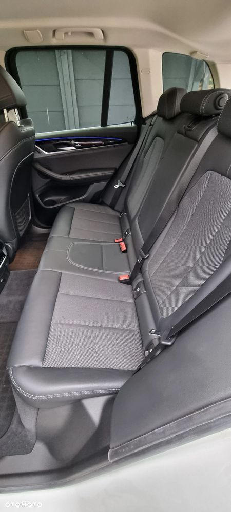 BMW X3 xDrive20i xLine - 29