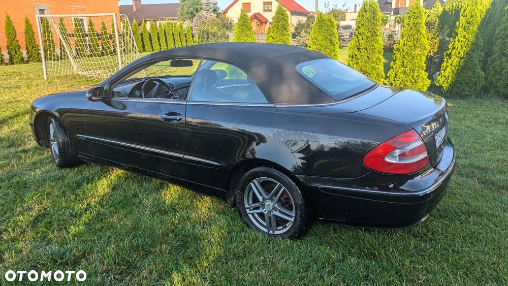 Mercedes-Benz CLK - 13