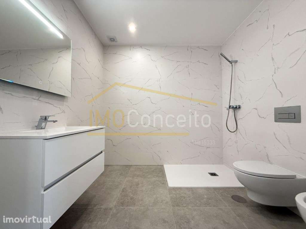 Apartamento T3 |1º andar|| Construção | Garagem |Constância - Grande imagem: 5/17