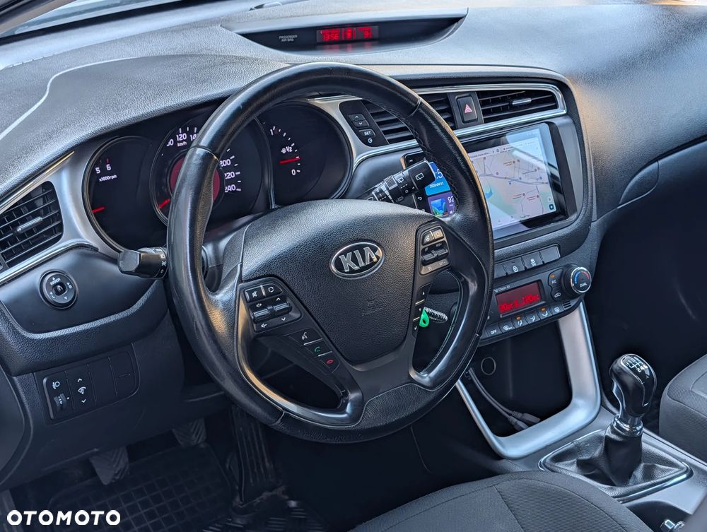 Kia Ceed 1.6 CRDi L Business Line - 13