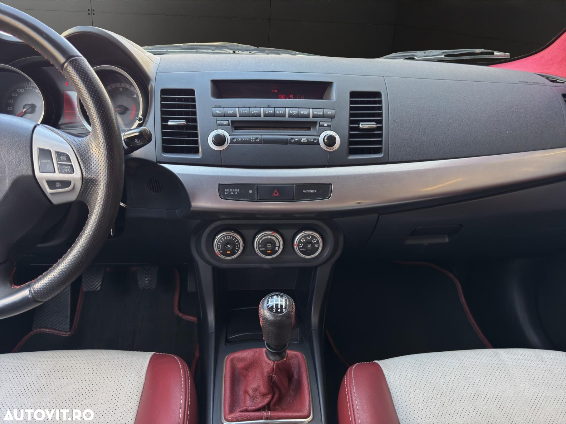 Mitsubishi Lancer - 10