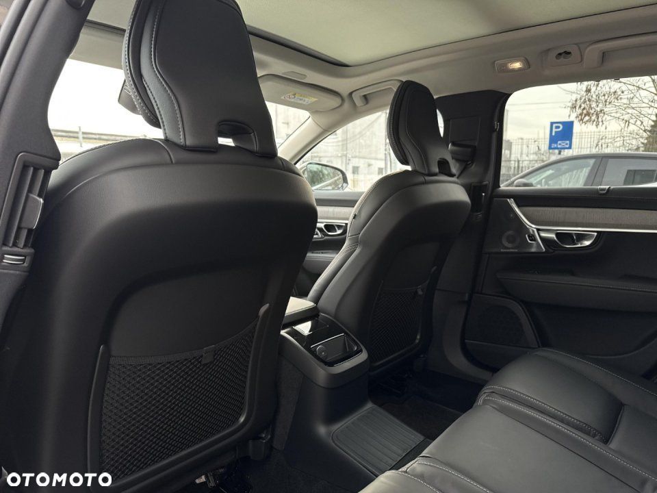 Volvo V90 - 17