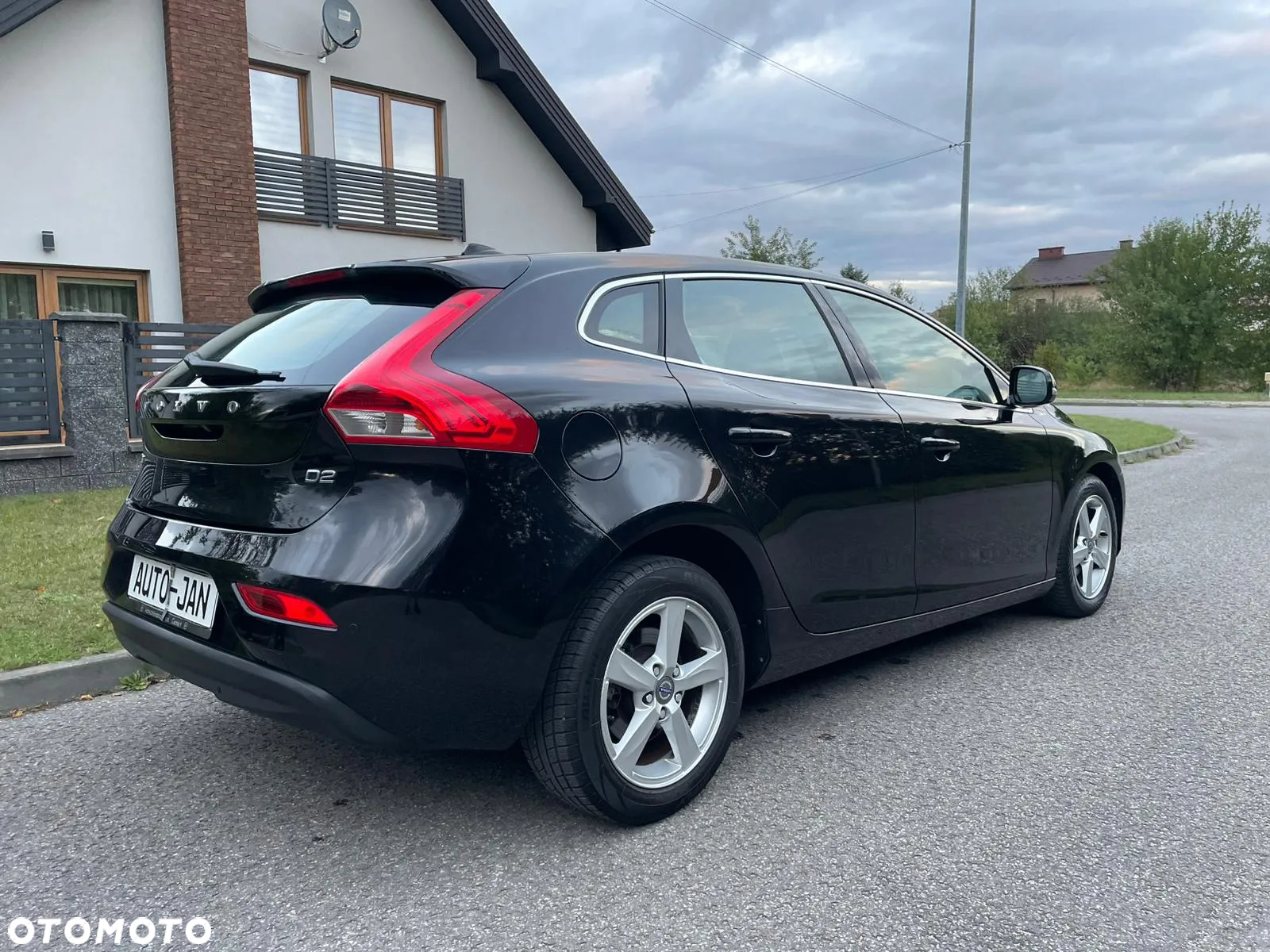 Volvo V40 D2 Summum - 34