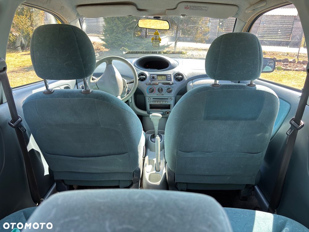 Toyota Yaris - 19