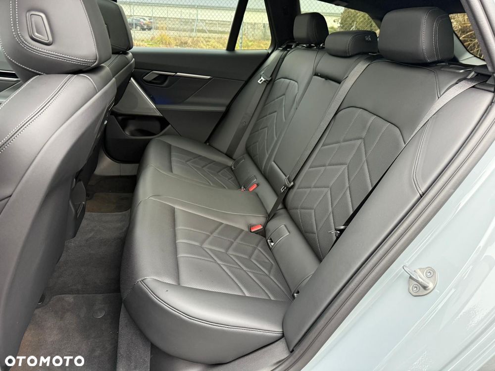 BMW Seria 5 520d - 27