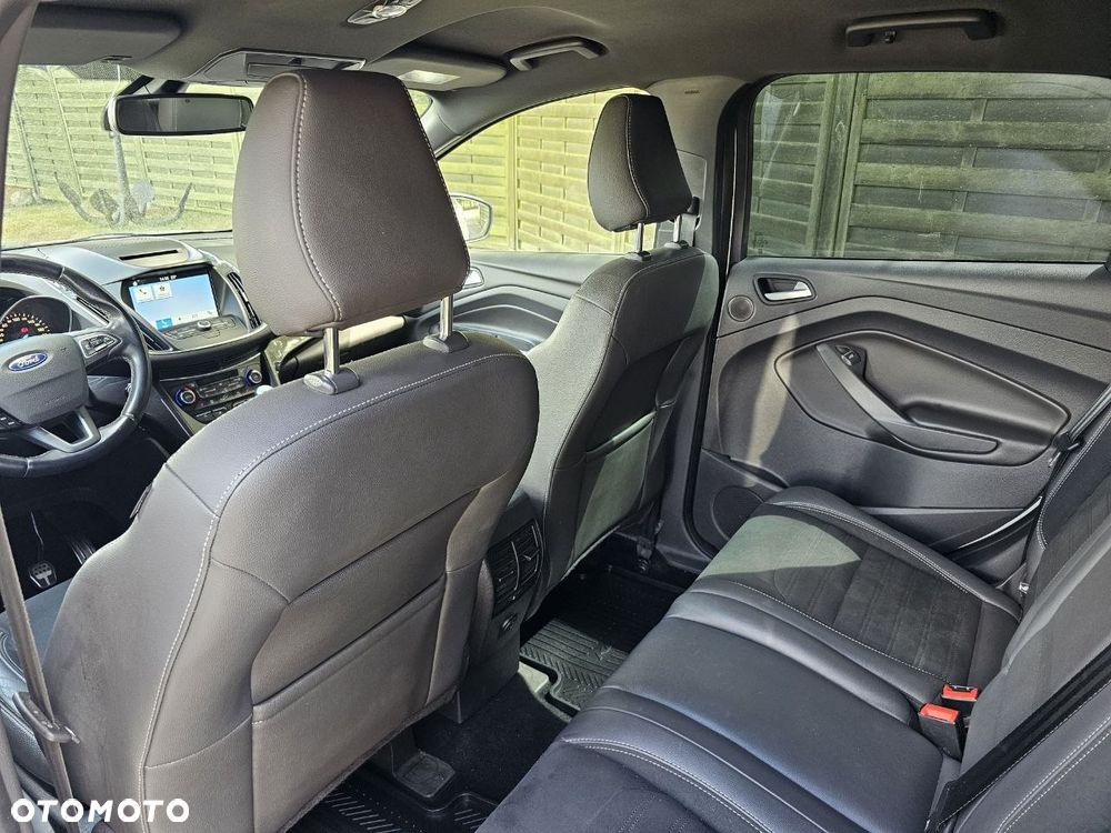 Ford Kuga 2.0 TDCi 4x4 ST-Line - 13