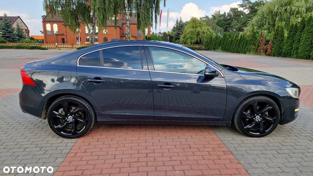 Volvo S60 D3 Momentum - 6