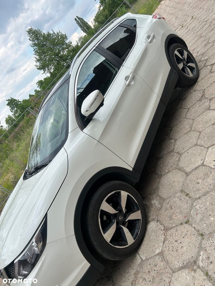 Nissan Qashqai - 14