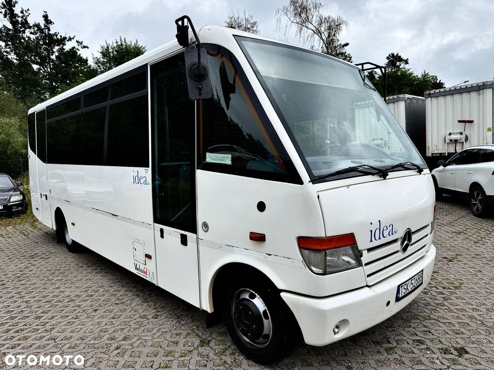 Mercedes-Benz Mediano 32+7 - 2