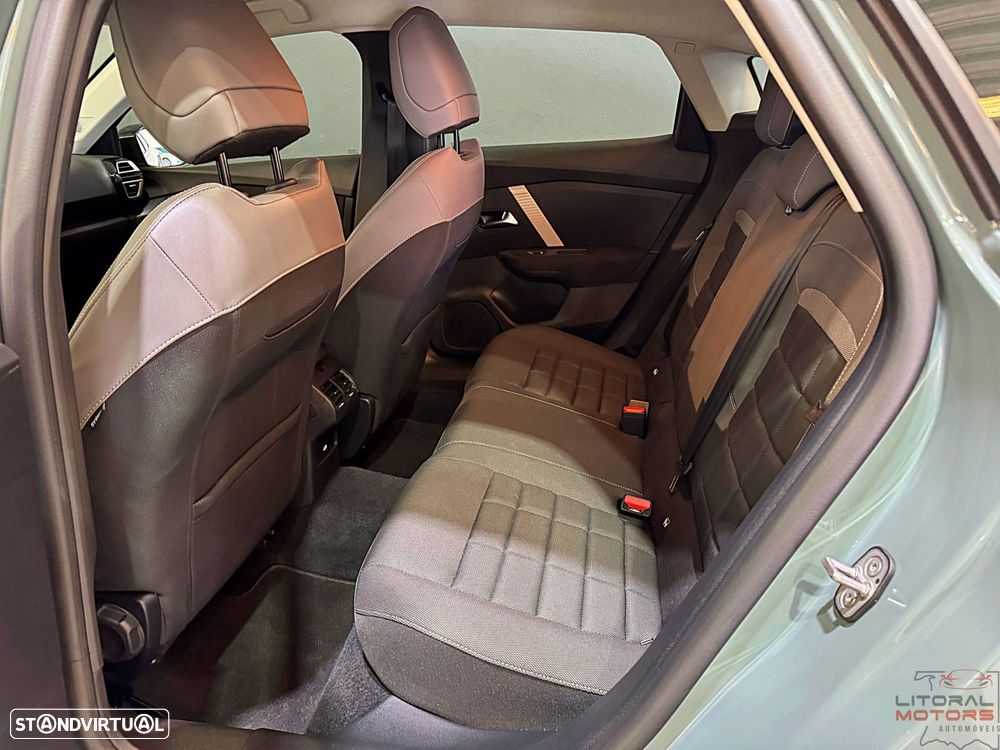 Citroën C4 1.2 Hybrid Plus e-DSC6 - 17