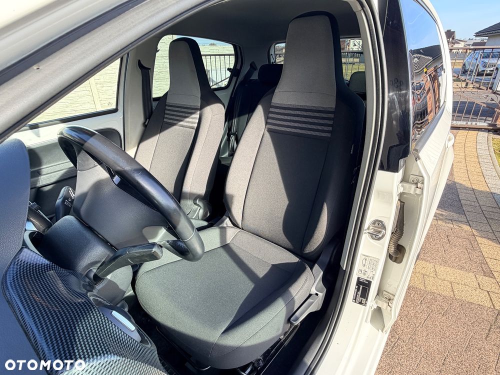 Volkswagen up! 1.0 move - 35