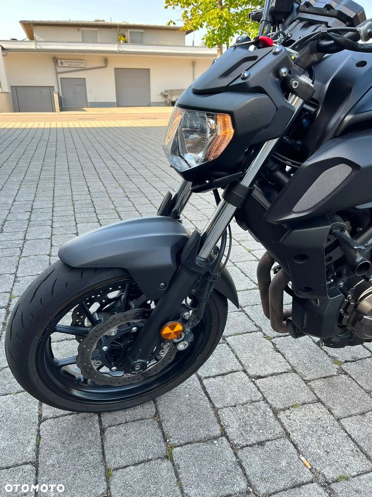 Yamaha MT - 9