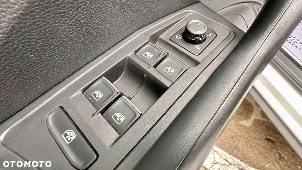 Volkswagen T-Roc 2.0 TSI OPF 4MOTION DSG Sport - 21