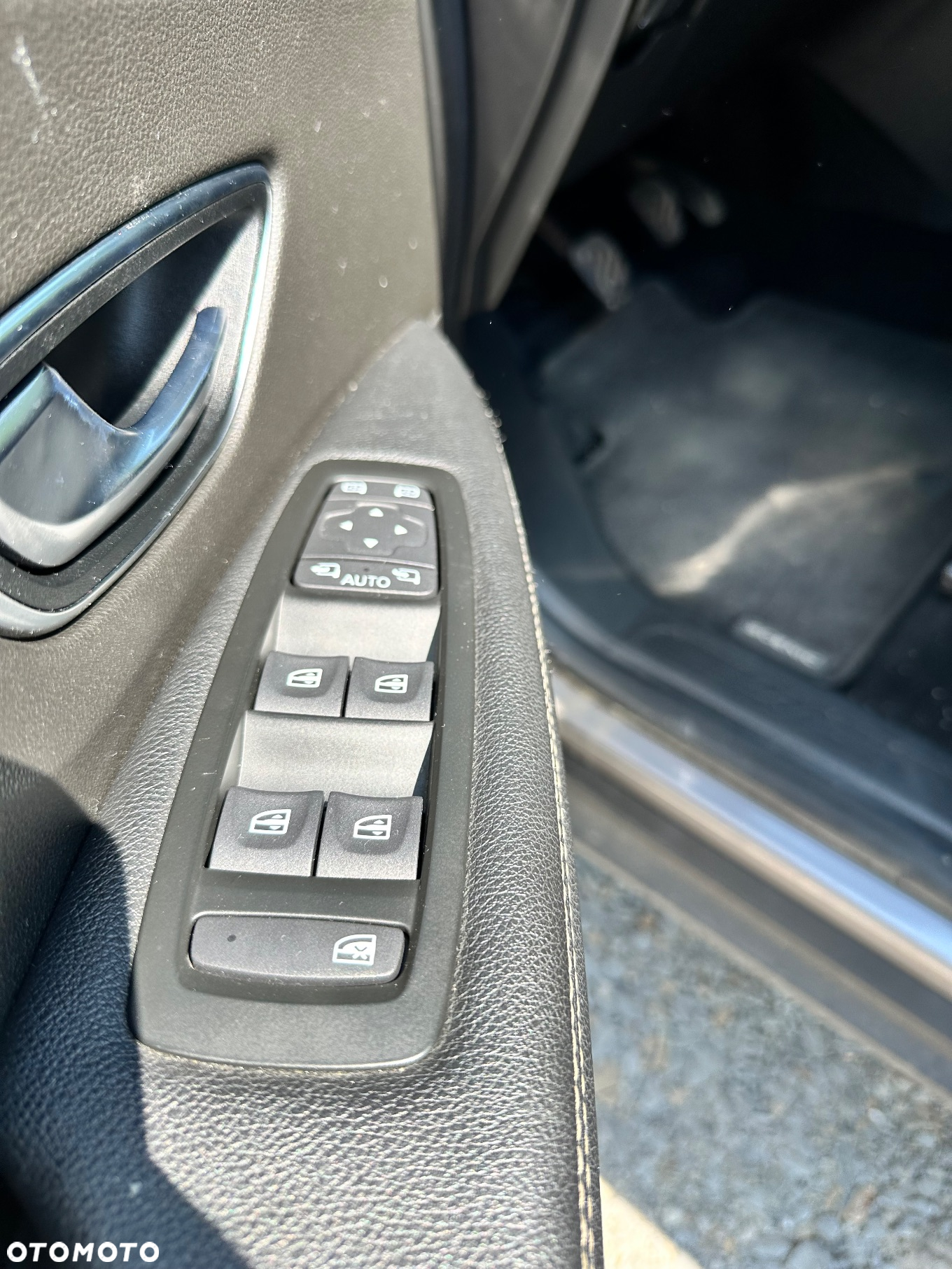 Renault Grand Scenic TCe 115 GPF BUSINESS EDITION - 13