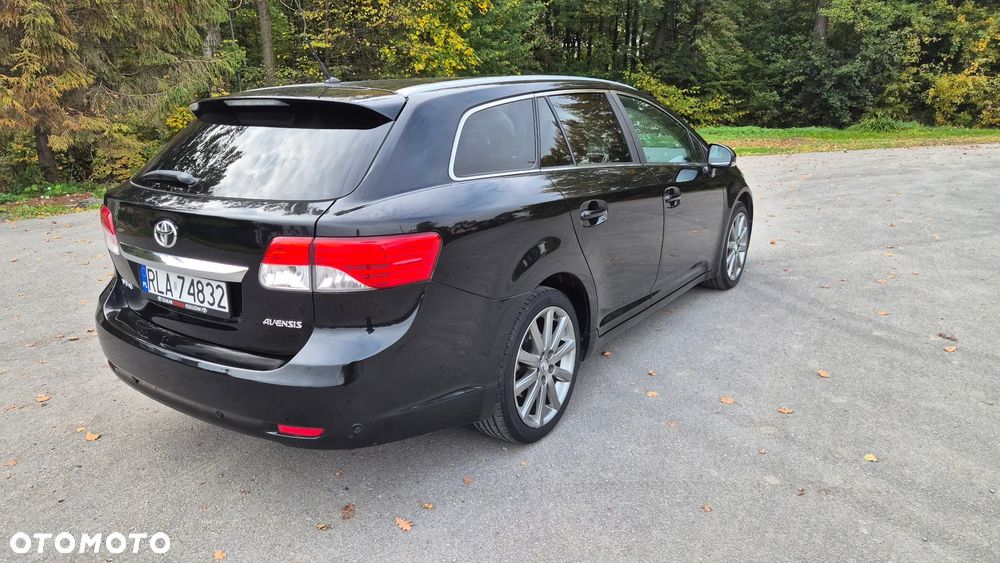 Toyota Avensis - 15