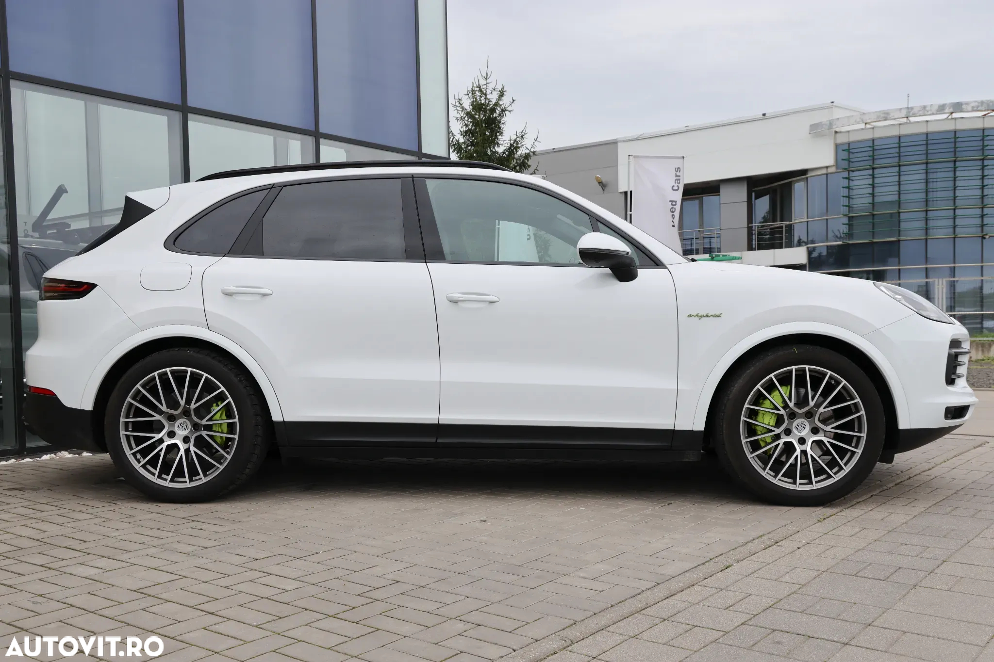 Porsche Cayenne E-Hybrid Tiptronic S Platinum Edition - 9