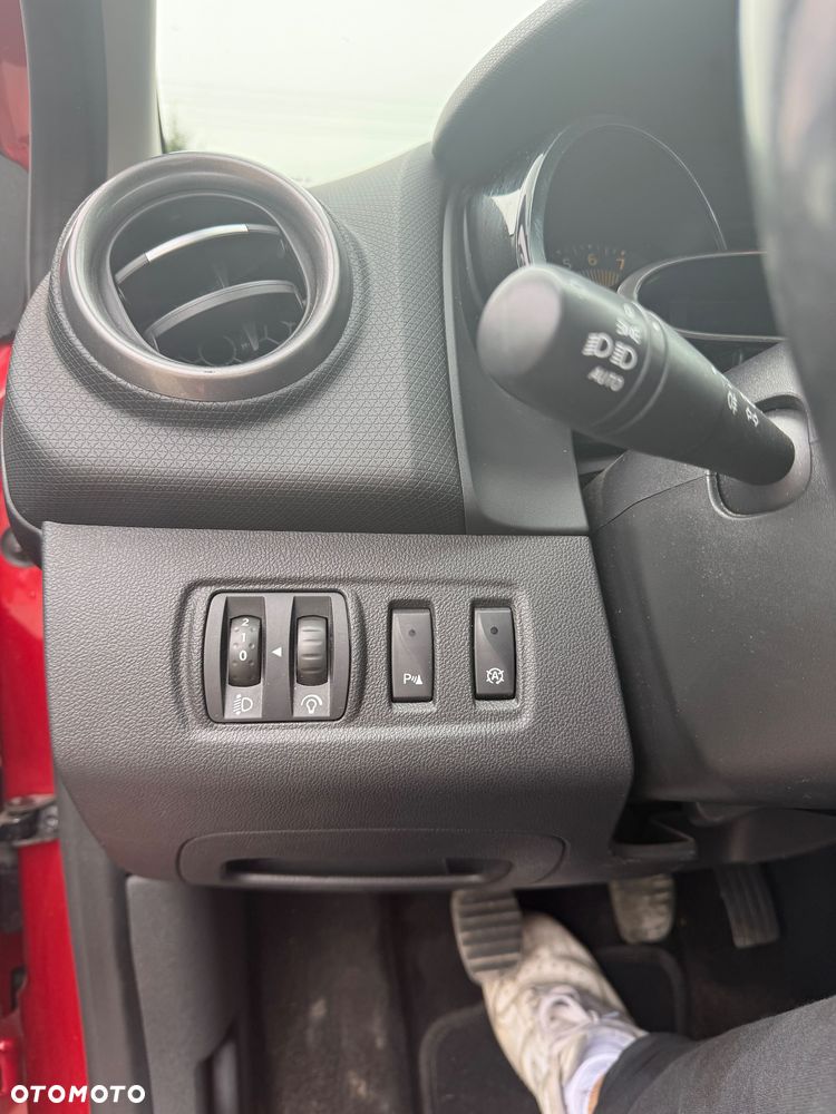 Renault Clio TCe 90 Luxe - 19