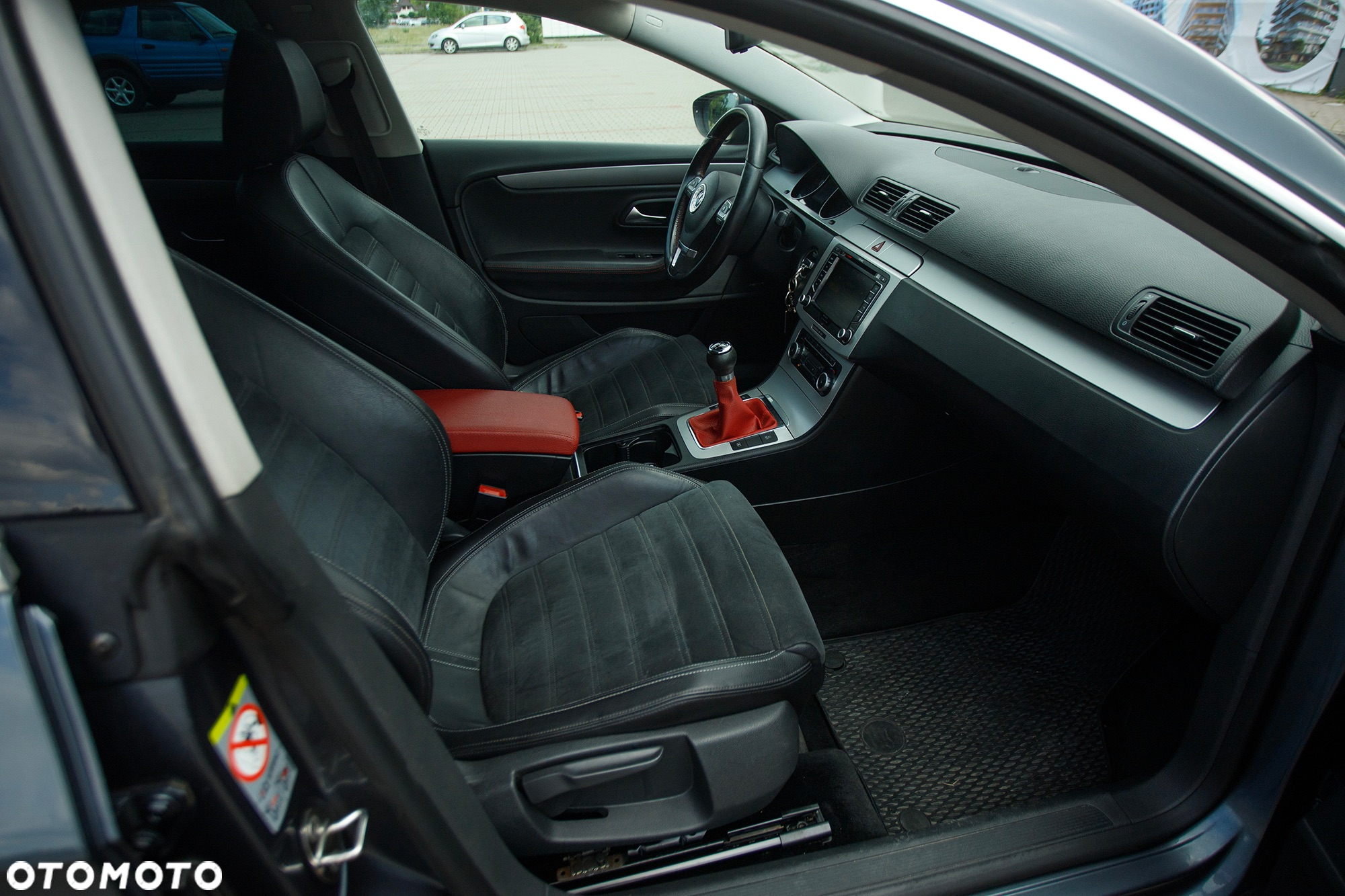 Volkswagen Passat 2.0 TDI Comfortline - 34