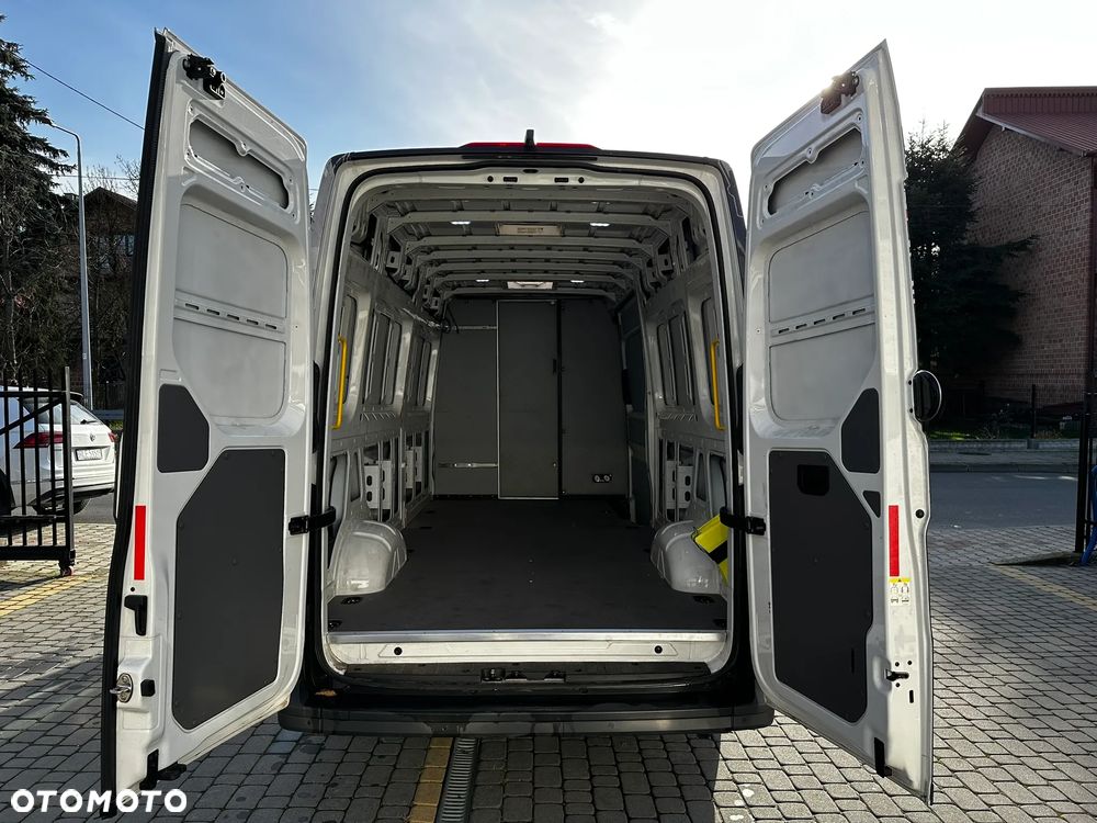 Volkswagen Crafter - 10