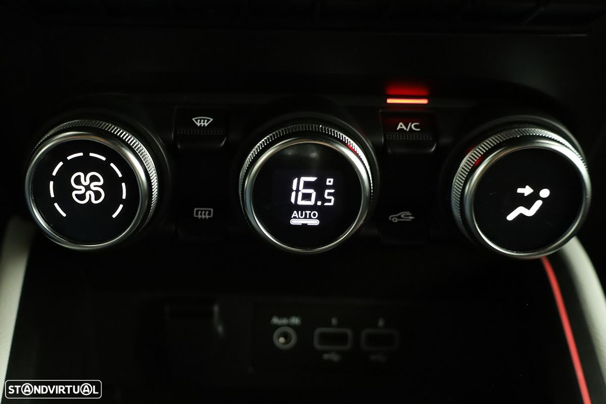 Renault Clio 1.0 TCe Techno Bi-Fuel - 13