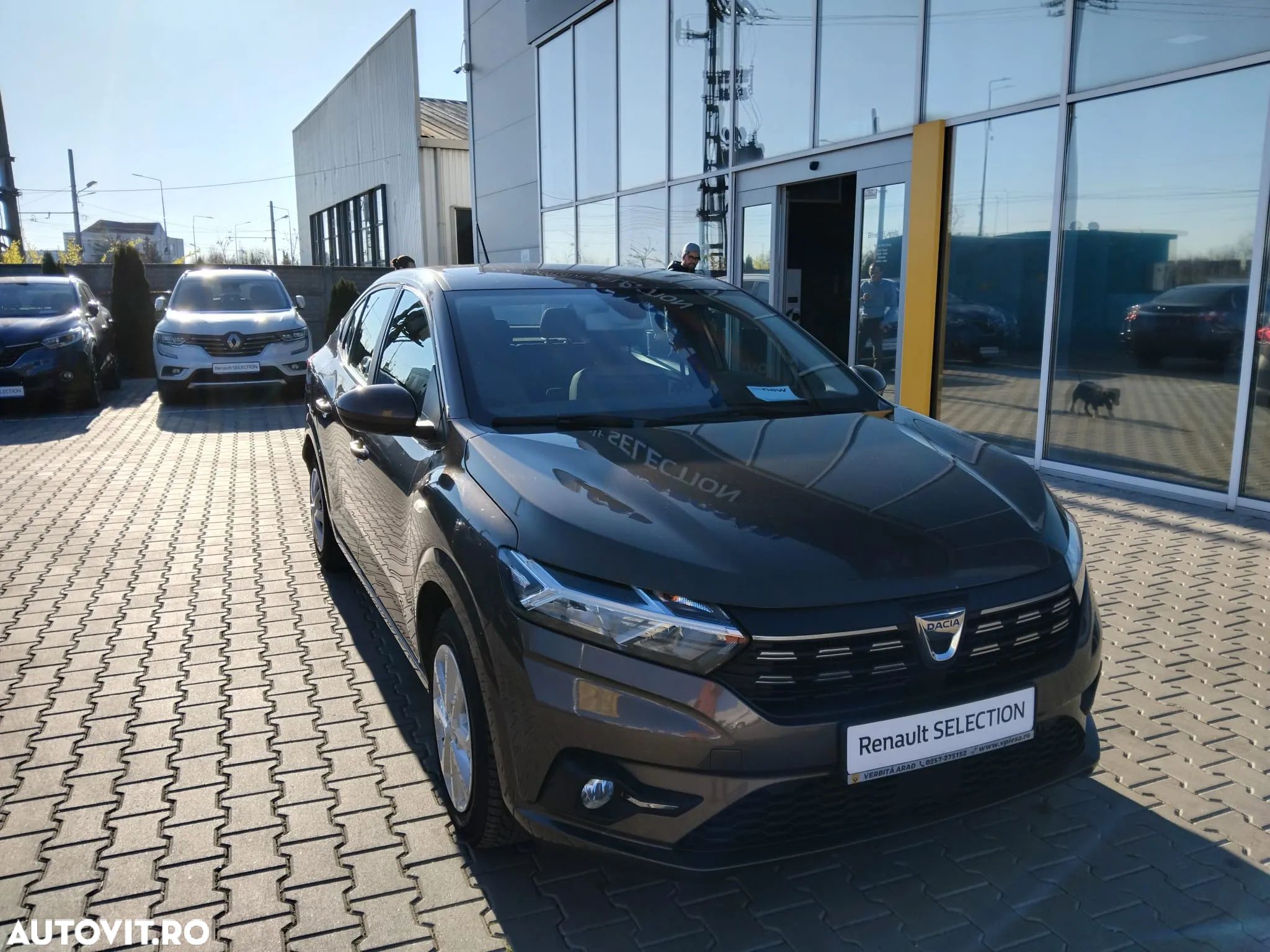 Dacia Logan TCe 90 MT5 Comfort - 1