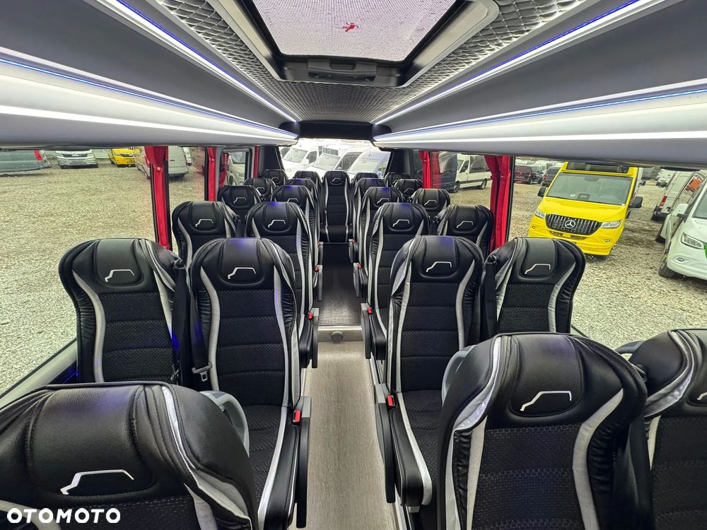 Mercedes-Benz Sprinter 519 - 26