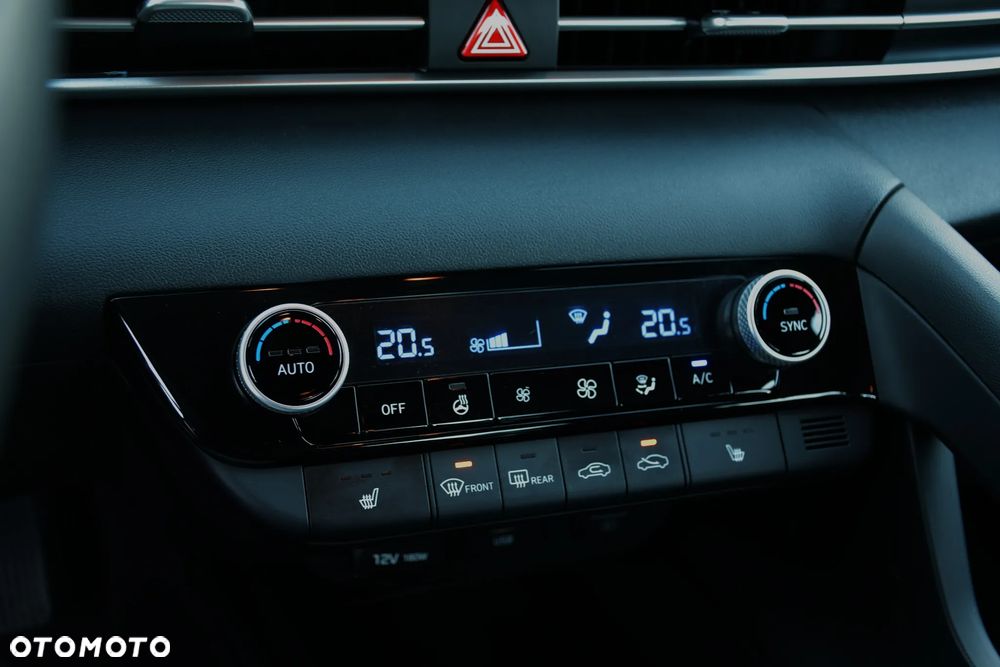 Hyundai Elantra 1.6 Smart - 30