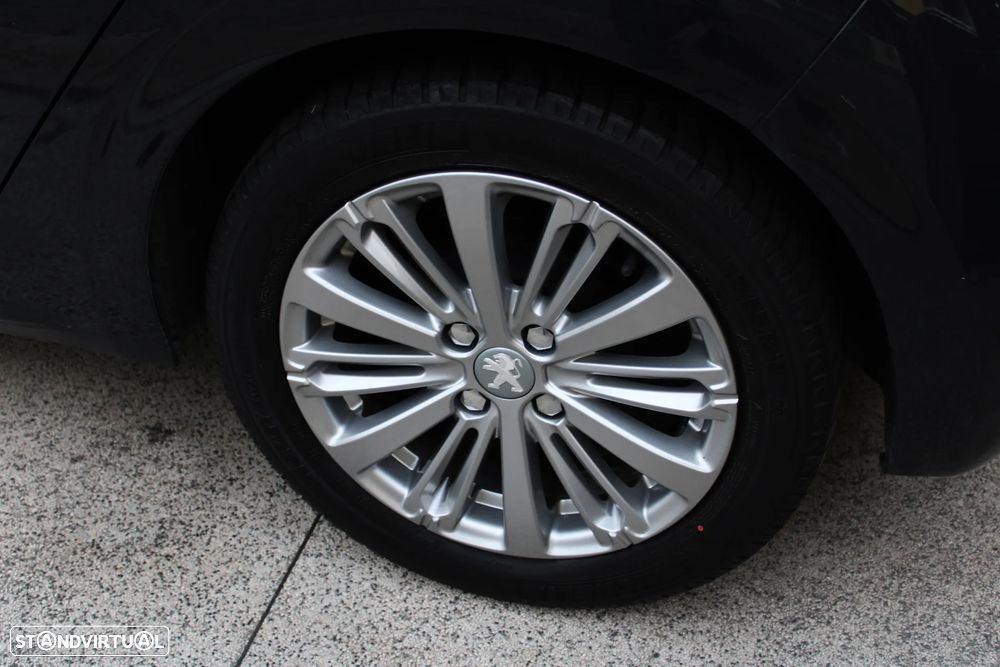 Peugeot 208 1.2 PureTech Style - 49