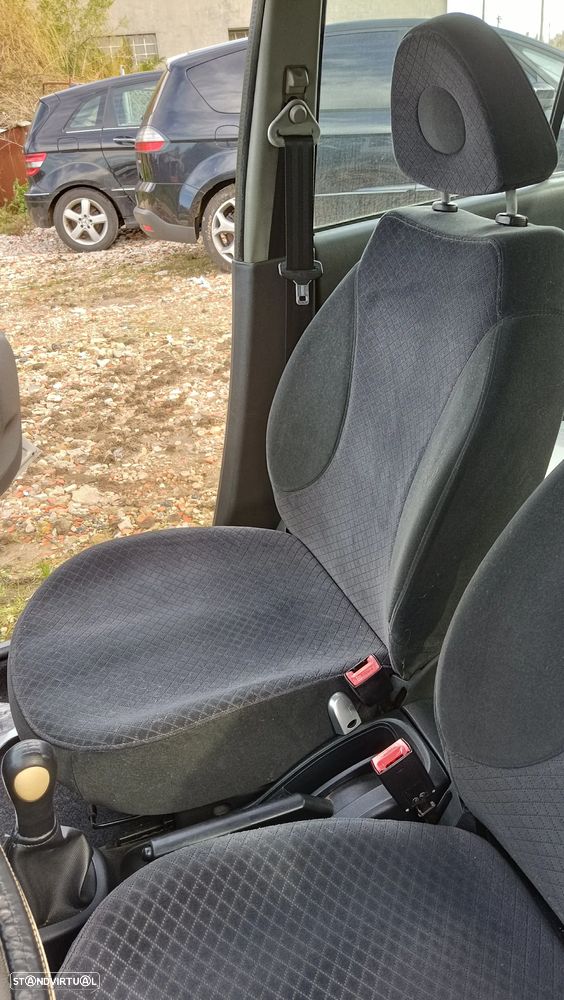 Nissan Micra 1.5 dCi Acenta - 12