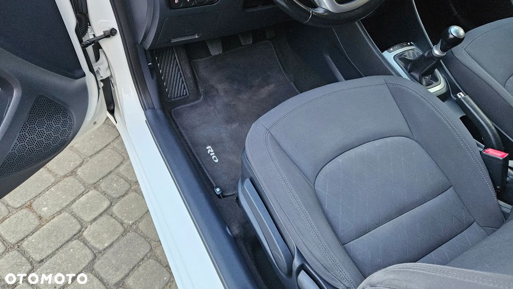 Kia Rio 1.2 L Business Line - 17