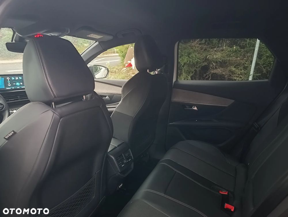 Peugeot 3008 1.6 PureTech HYbrid GT Line S&S EAT8 - 16