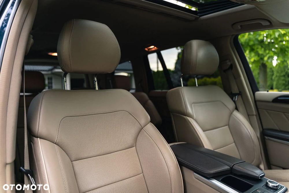 Mercedes-Benz GL 350 BlueTec 4-Matic - 28