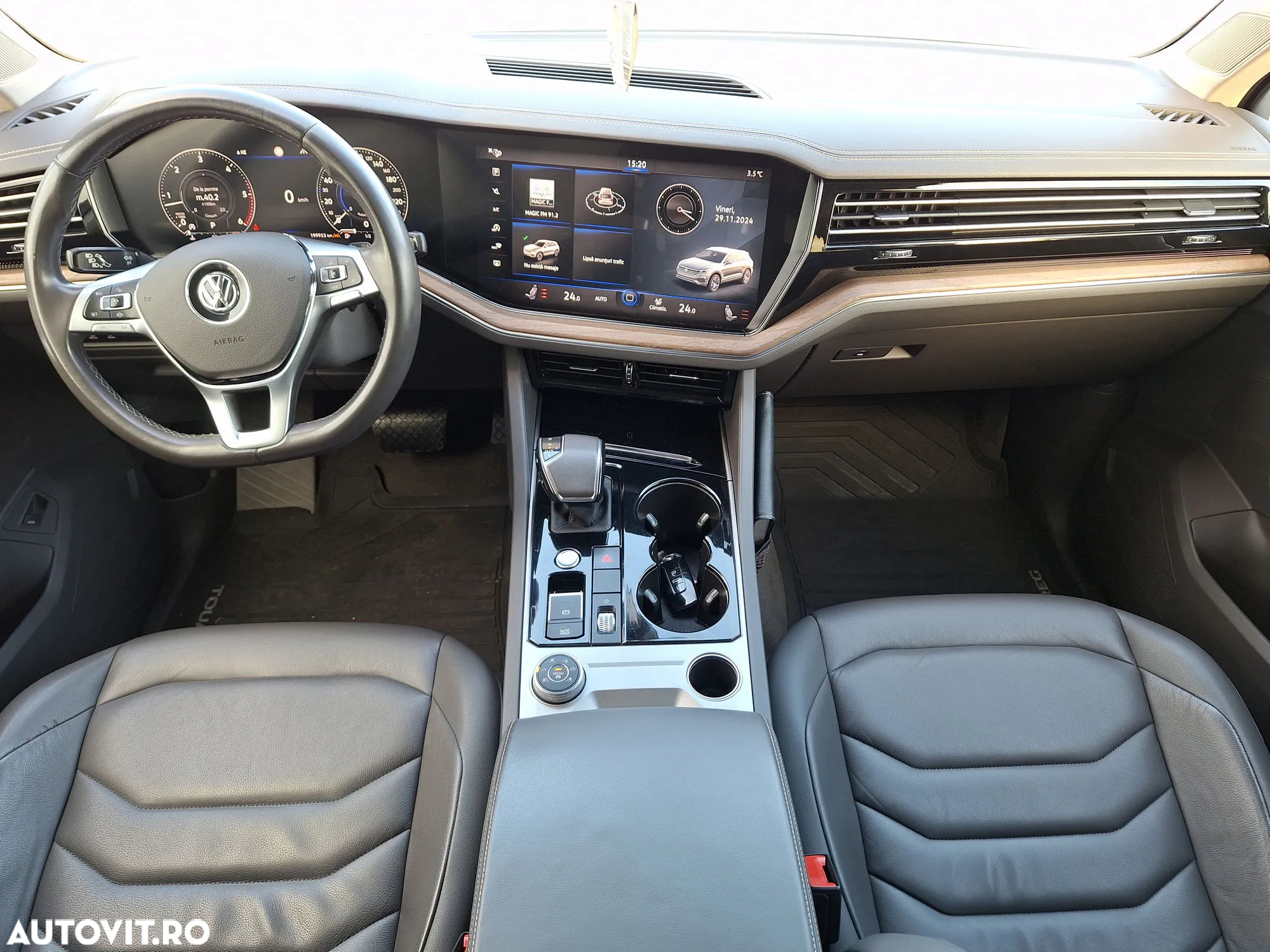 Volkswagen Touareg - 11